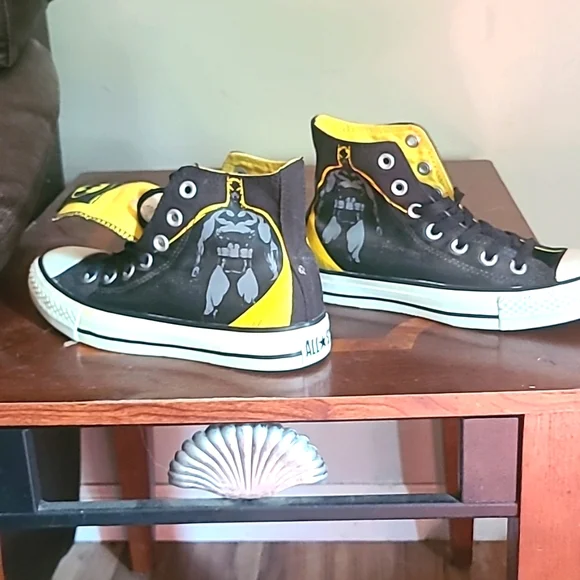 Converse Chucks RARE Batman NWT - Picture 2 of 5